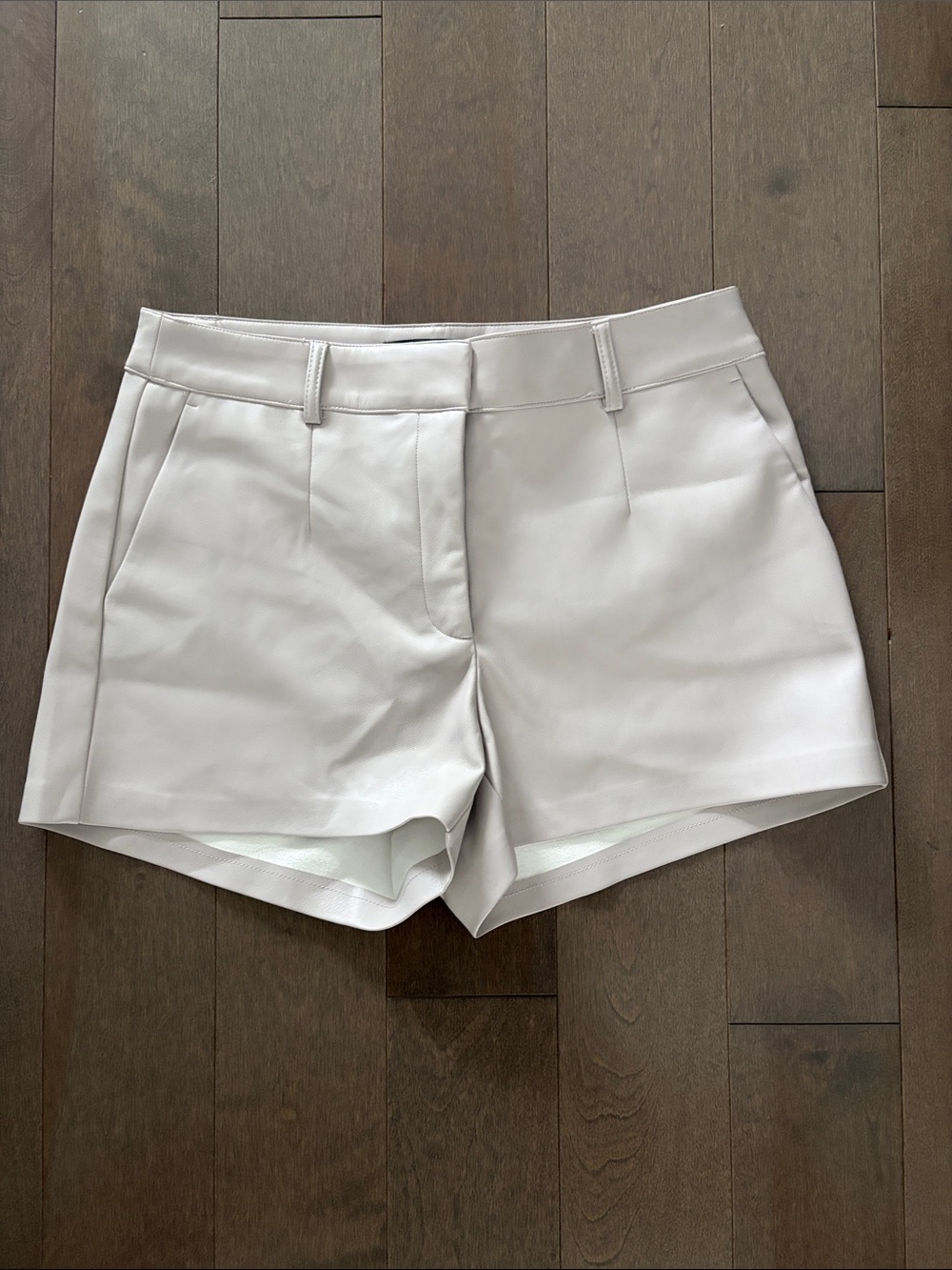 Dynamite Tailored High-Rise Shorts in Light Gray